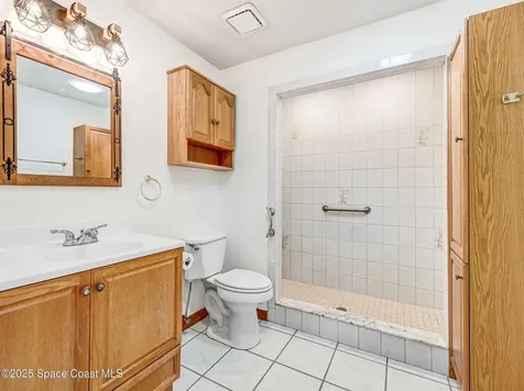 6570 Whispering Pines Lane Grant FL 32949