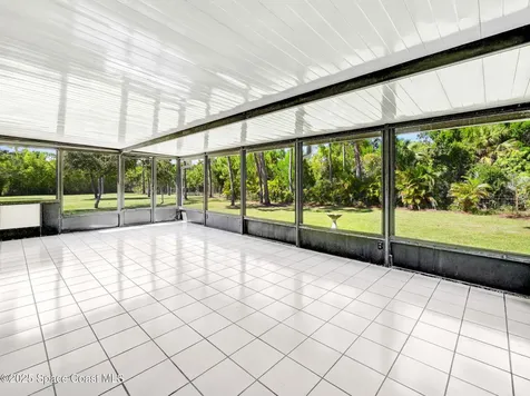 6570 Whispering Pines Lane Grant FL 32949