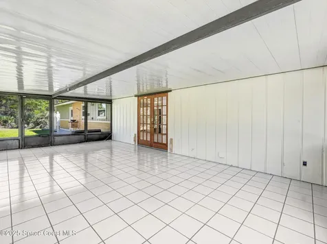 6570 Whispering Pines Lane Grant FL 32949