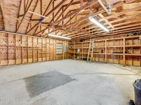6570 Whispering Pines Lane Grant FL 32949
