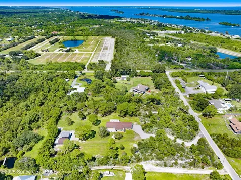 6570 Whispering Pines Lane Grant FL 32949