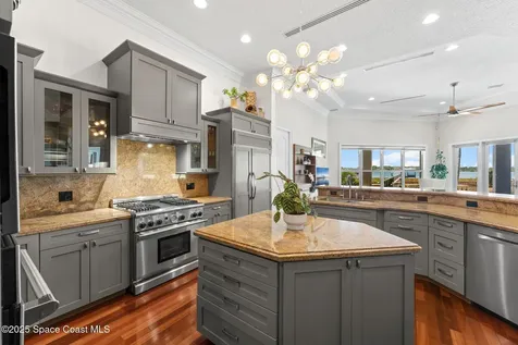 327 Lansing Island Drive Indian Harbour Beach FL 32937