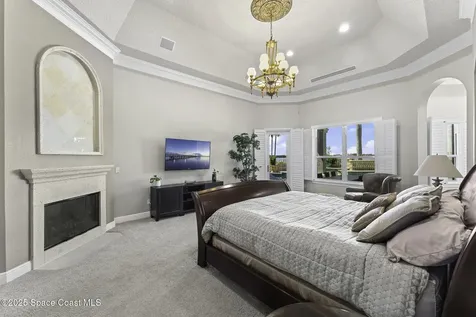 327 Lansing Island Drive Indian Harbour Beach FL 32937