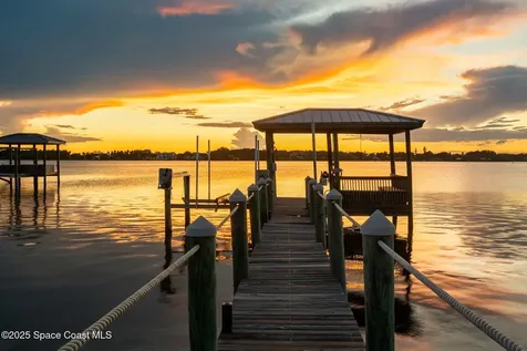 327 Lansing Island Drive Indian Harbour Beach FL 32937