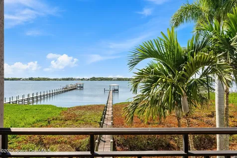 327 Lansing Island Drive Indian Harbour Beach FL 32937