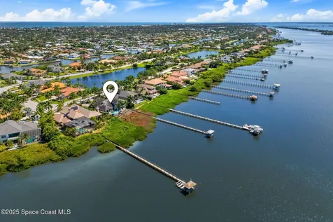 327 Lansing Island Drive Indian Harbour Beach FL 32937