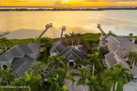327 Lansing Island Drive Indian Harbour Beach FL 32937