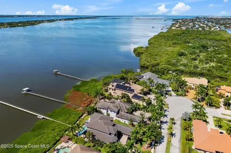 327 Lansing Island Drive Indian Harbour Beach FL 32937