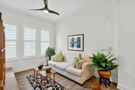 6211 W Fallsgrove Lane W Port Orange FL 32128