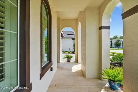 6211 W Fallsgrove Lane W Port Orange FL 32128