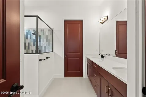 6211 W Fallsgrove Lane W Port Orange FL 32128