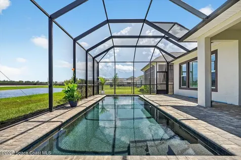 6211 W Fallsgrove Lane W Port Orange FL 32128