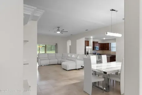 676 Stonebriar Drive SE Palm Bay FL 32909