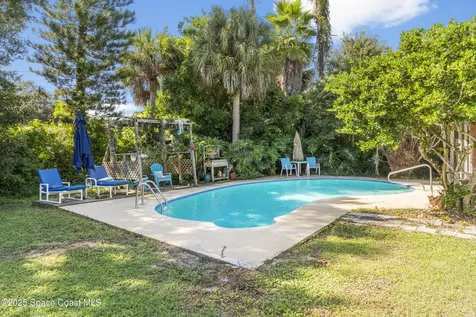 2545 1st Place Vero Beach FL 32962