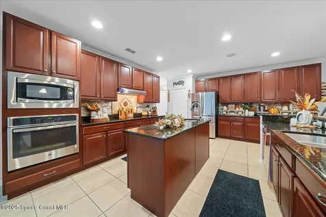 104 Breakaway Trail Titusville FL 32780