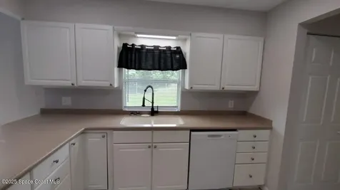 395 Embassy Court NE Palm Bay FL 32907