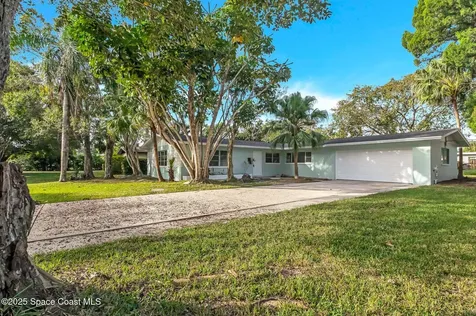 2416 Lee Avenue Melbourne FL 32901