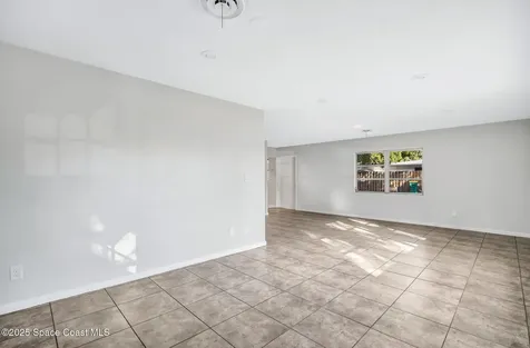 2416 Lee Avenue Melbourne FL 32901