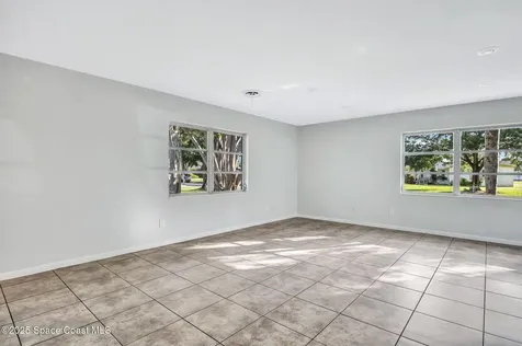 2416 Lee Avenue Melbourne FL 32901