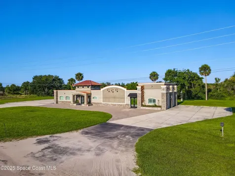 4850 Holopaw Road St. Cloud FL 34773