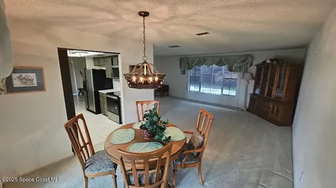 203 Via De La Reina Merritt Island FL 32953
