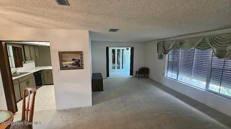 203 Via De La Reina Merritt Island FL 32953