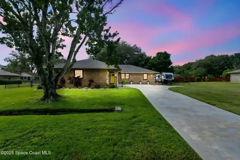 130 Nesbitt Street NE Palm Bay FL 32907