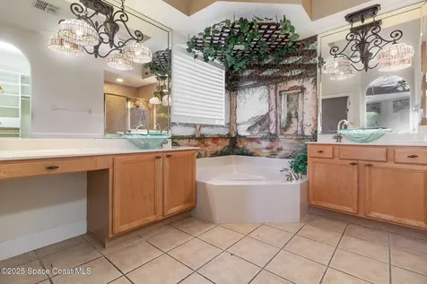 1802 Lee Janzen Drive Kissimmee FL 34744