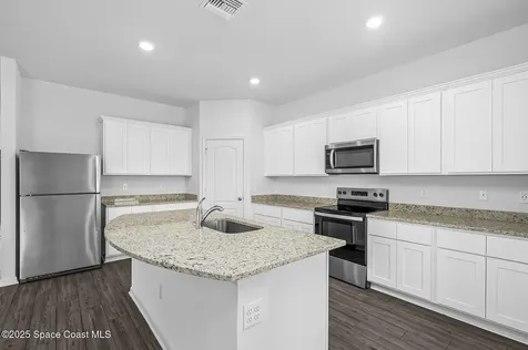 418 Haleybury Street SW Palm Bay FL 32908