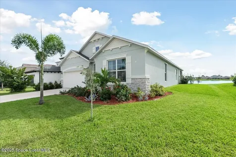 2601 Pinwherry Street NW Palm Bay FL 32907