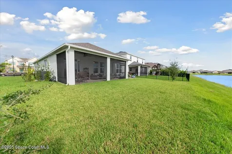2601 Pinwherry Street NW Palm Bay FL 32907
