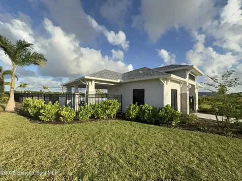2601 Pinwherry Street NW Palm Bay FL 32907