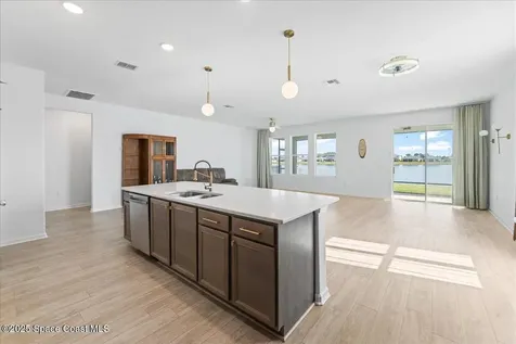 2601 Pinwherry Street NW Palm Bay FL 32907