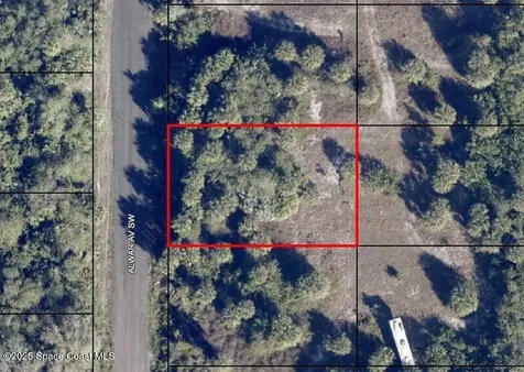 2015 Alwar Avenue SW Palm Bay FL 32908