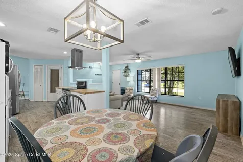 1429 Heartwellville Street NW Palm Bay FL 32907