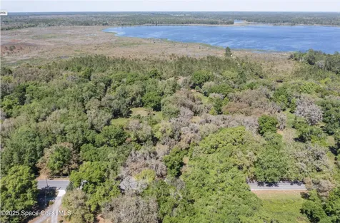 1758 Cr 308 Crescent City FL 32112