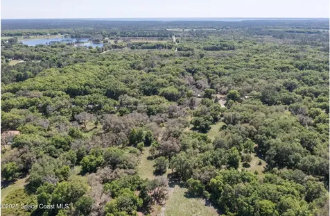 1758 Cr 308 Crescent City FL 32112