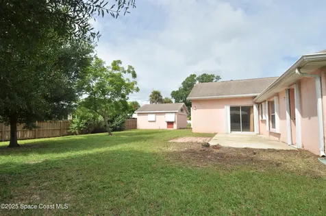 816 Hawser Street NE Palm Bay FL 32907