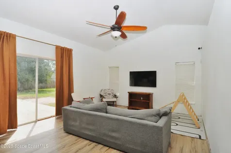 816 Hawser Street NE Palm Bay FL 32907