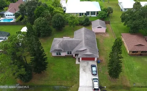 816 Hawser Street NE Palm Bay FL 32907