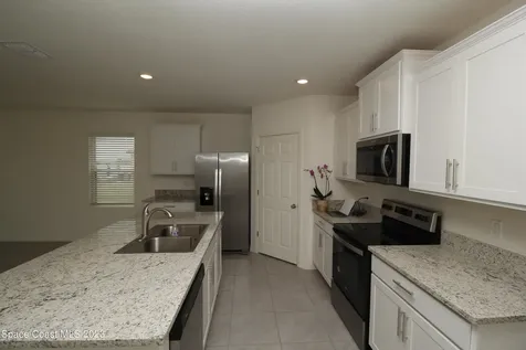 2164 Farmhouse Road SE Palm Bay FL 32909