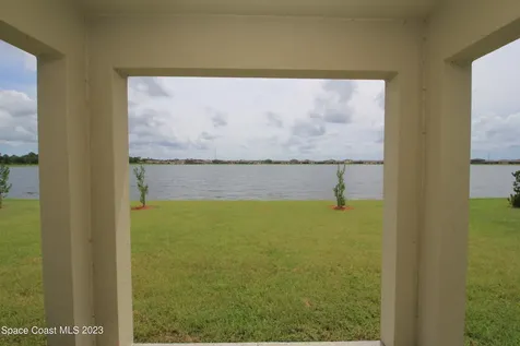 2164 Farmhouse Road SE Palm Bay FL 32909