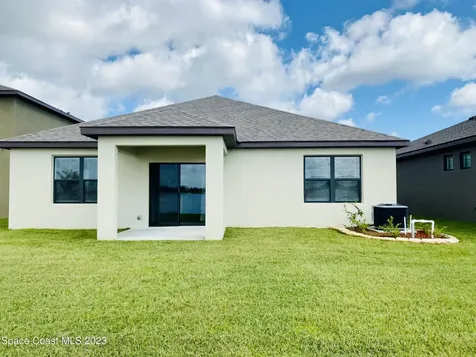 2164 Farmhouse Road SE Palm Bay FL 32909