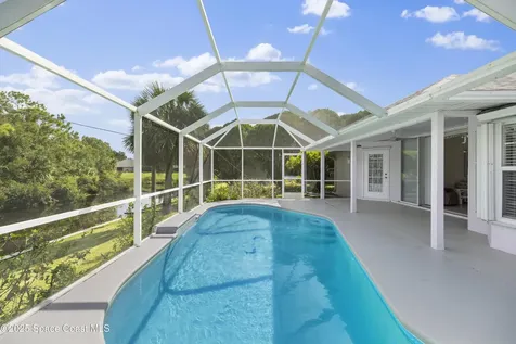 1253 George Street Sebastian FL 32958