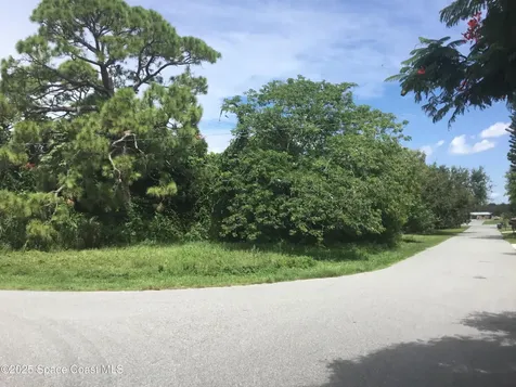 1198 Ver Circle NE Palm Bay FL 32905