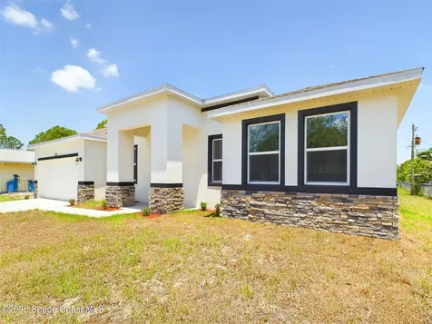 692 Mistletoe Street SW Palm Bay FL 32908