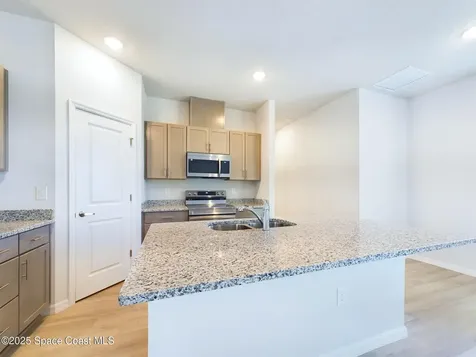 692 Mistletoe Street SW Palm Bay FL 32908