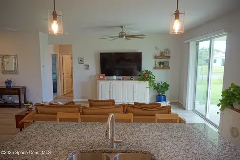 1909 Thomasville Avenue SE Palm Bay FL 32909