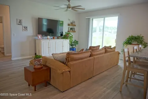 1909 Thomasville Avenue SE Palm Bay FL 32909