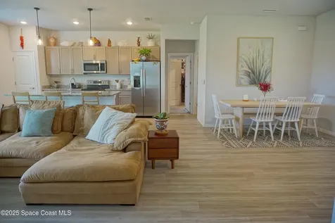 1909 Thomasville Avenue SE Palm Bay FL 32909
